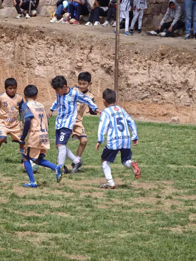 Fotografia del album Matador Gonzales Futbol Club vs Racing Sucre Club Formativo - La Liga Kids Cup
