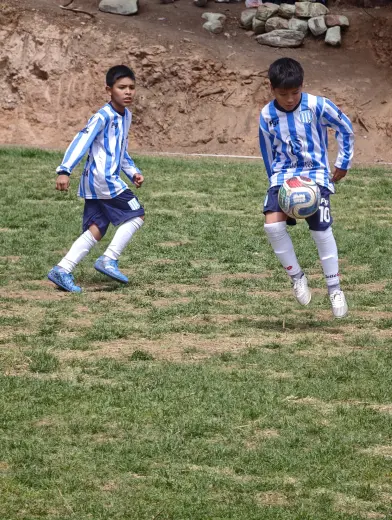 Fotografia del album Matador Gonzales Futbol Club vs Racing Sucre Club Formativo - La Liga Kids Cup