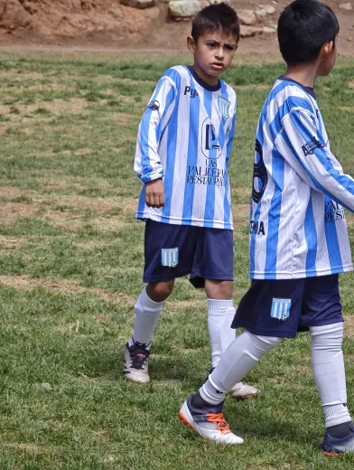 Fotografia del album Matador Gonzales Futbol Club vs Racing Sucre Club Formativo - La Liga Kids Cup