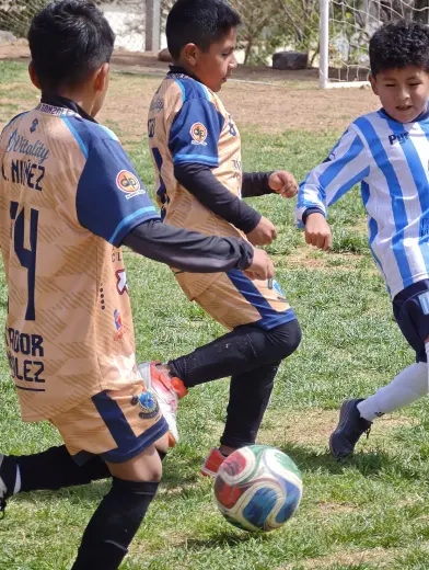 Fotografia del album Matador Gonzales Futbol Club vs Racing Sucre Club Formativo - La Liga Kids Cup