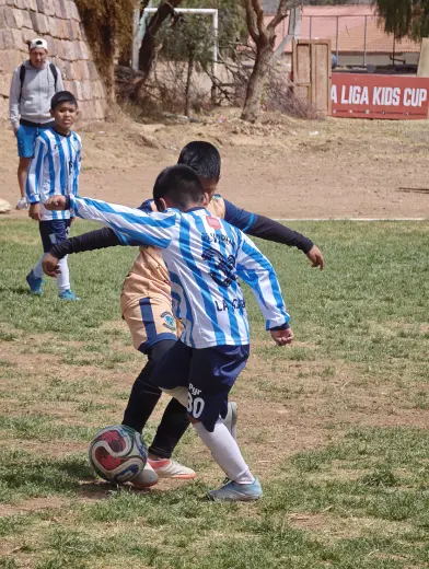 Fotografia del album Matador Gonzales Futbol Club vs Racing Sucre Club Formativo - La Liga Kids Cup