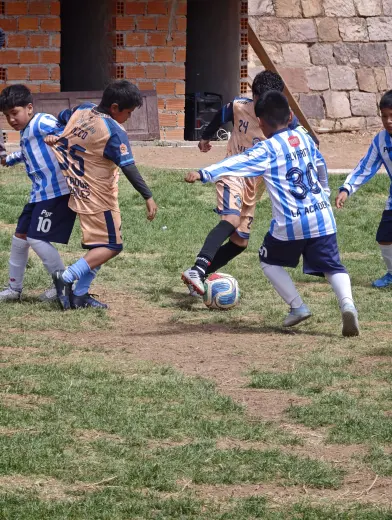 Fotografia del album Matador Gonzales Futbol Club vs Racing Sucre Club Formativo - La Liga Kids Cup