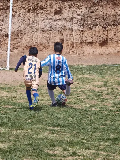 Fotografia del album Matador Gonzales Futbol Club vs Racing Sucre Club Formativo - La Liga Kids Cup
