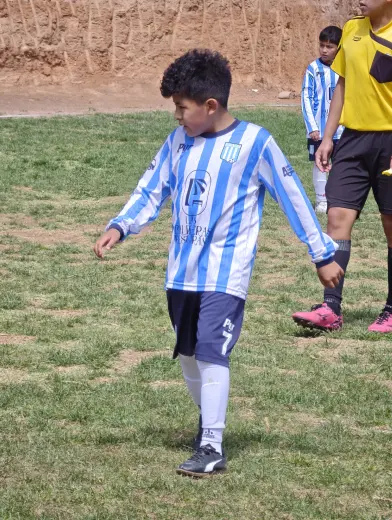 Fotografia del album Matador Gonzales Futbol Club vs Racing Sucre Club Formativo - La Liga Kids Cup