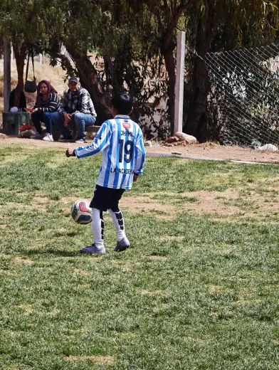 Fotografia del album Matador Gonzales Futbol Club vs Racing Sucre Club Formativo - La Liga Kids Cup