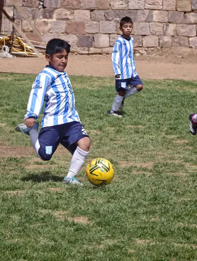 Fotografia del album Matador Gonzales Futbol Club vs Racing Sucre Club Formativo - La Liga Kids Cup