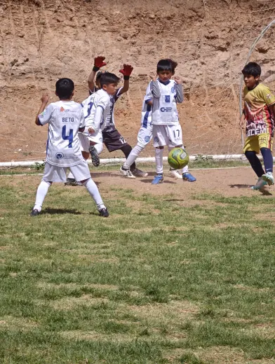 Fotografia del album Club Atletico Ezequiel Rodríguez vs Fútbol CABA - La Liga Kids Cup