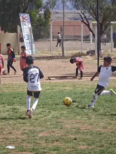 Fotografia del album Club Cracks Juniors vs Diablos de Oro - La Liga Kids Cup