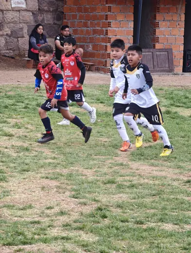 Fotografia del album Club Cracks Juniors vs Vive Soccer - La Liga Kids Cup