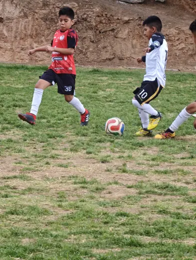 Fotografia del album Club Cracks Juniors vs Vive Soccer - La Liga Kids Cup