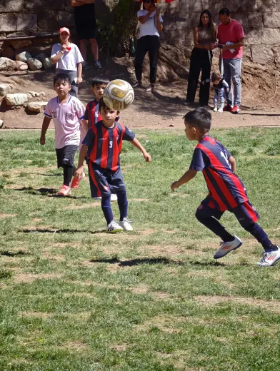 Fotografia del album Club Atlético San Lorenzo de Almagro vs Union Cardozo El Club Andaluz - La Liga Kids Cup