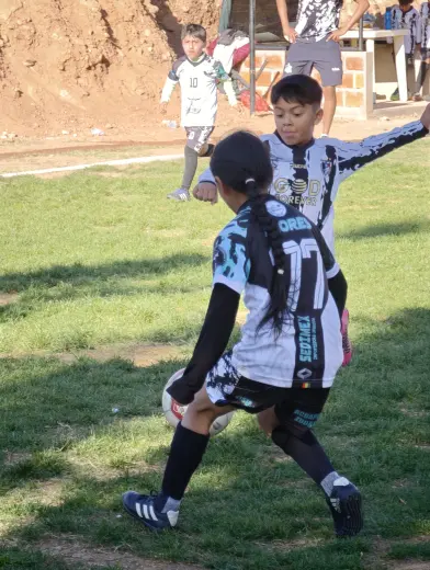 Fotografia del album Club Deportivo Santos Sucre vs Deportivo Milan - La Liga Kids Cup