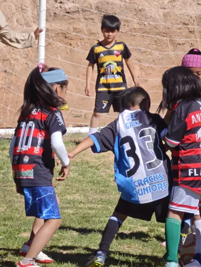 Fotografia del album Club Cracks Juniors vs Club Flamengo - La Liga Kids Cup
