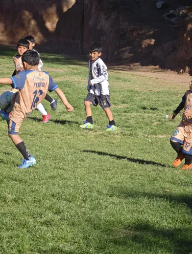 Fotografia del album Club Deportivo Santos Sucre vs Matador Gonzales Futbol Club - La Liga Kids Cup