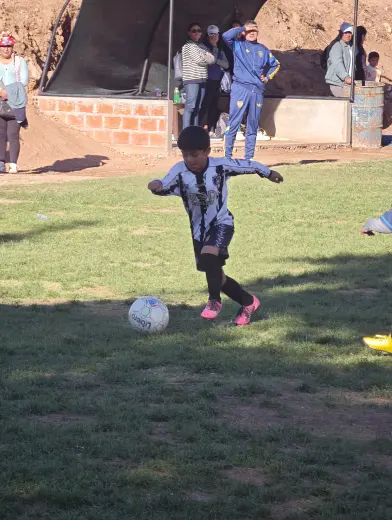Fotografia del album Club Deportivo Santos Sucre vs Matador Gonzales Futbol Club - La Liga Kids Cup