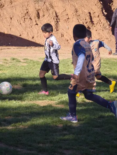 Fotografia del album Club Deportivo Santos Sucre vs Matador Gonzales Futbol Club - La Liga Kids Cup