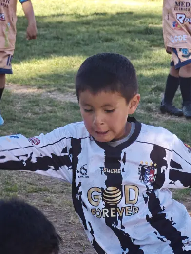 Fotografia del album Club Deportivo Santos Sucre vs Matador Gonzales Futbol Club - La Liga Kids Cup