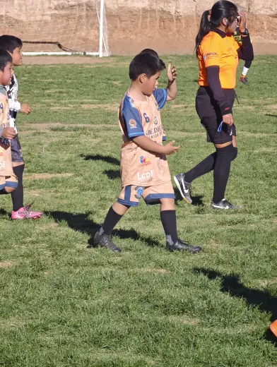 Fotografia del album Club Deportivo Santos Sucre vs Matador Gonzales Futbol Club - La Liga Kids Cup