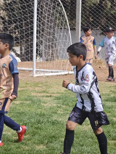 Fotografia del album Club Deportivo Santos Sucre vs Matador Gonzales Futbol Club - La Liga Kids Cup
