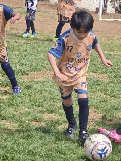 Fotografia del album Club Deportivo Santos Sucre vs Matador Gonzales Futbol Club - La Liga Kids Cup