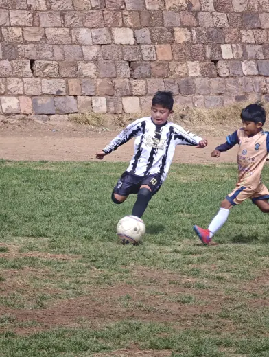 Fotografia del album Club Deportivo Santos Sucre vs Matador Gonzales Futbol Club - La Liga Kids Cup
