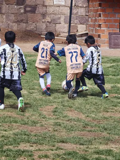 Fotografia del album Club Deportivo Santos Sucre vs Matador Gonzales Futbol Club - La Liga Kids Cup