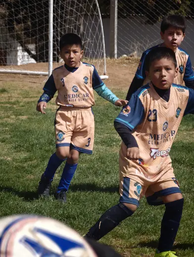 Fotografia del album Club Deportivo Santos Sucre vs Matador Gonzales Futbol Club - La Liga Kids Cup